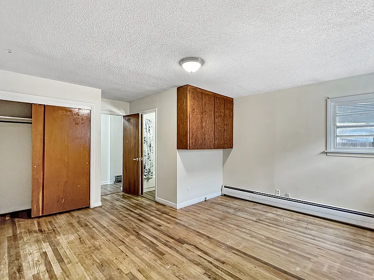 506 N Ash St — Photo 13