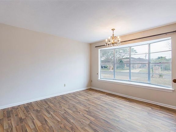 3rd image of 613 N Keralum Ave
