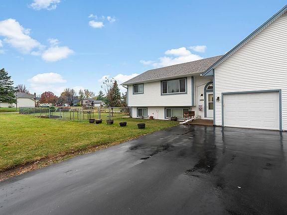 4th image of 2891 Hillvale Ct