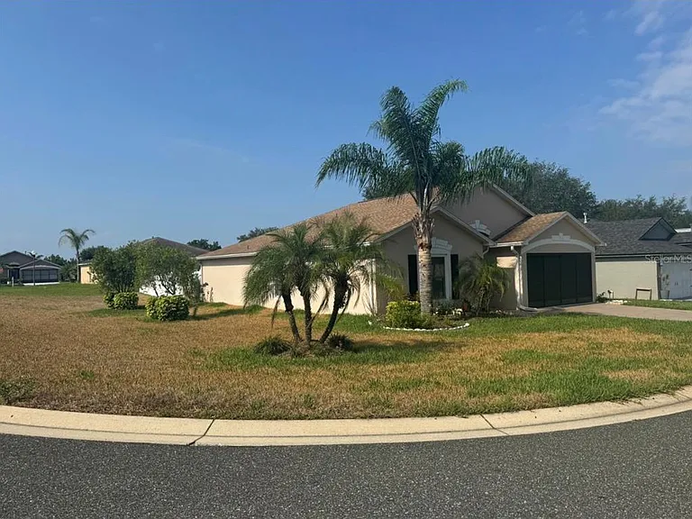 730 Garberia Dr — Photo 3
