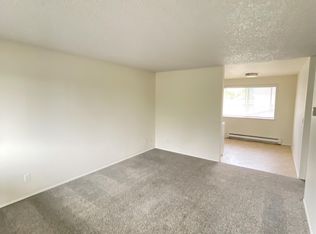 901 Fidalgo St #7, Sedro Woolley, WA 98284