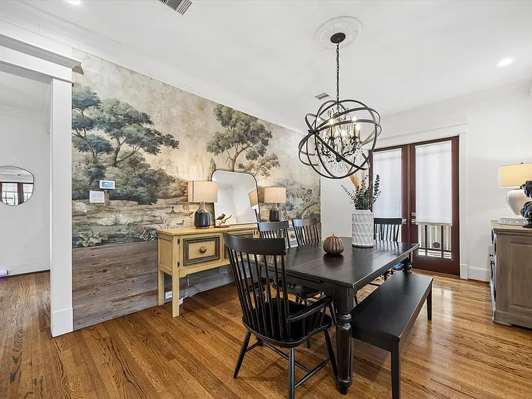 345 W 16th St — Photo 12