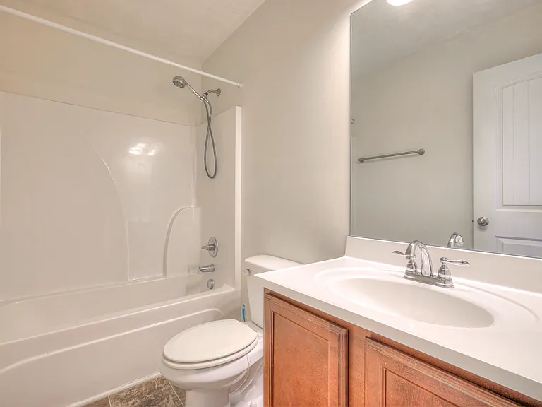 4325 Aurora Cir — Photo 16