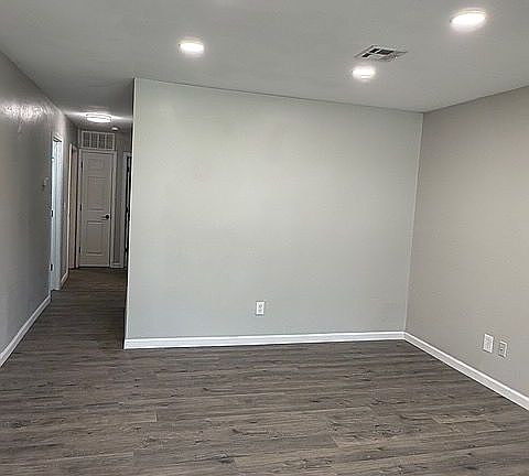 4th image of 1405 E 4th Ave