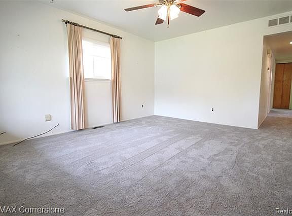 5th image of 7610 Gilman St