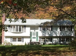 23 Chestnut St, Hopkinton, MA 01748