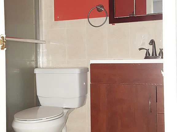 5th image of 6211 SW 37th St APT 106