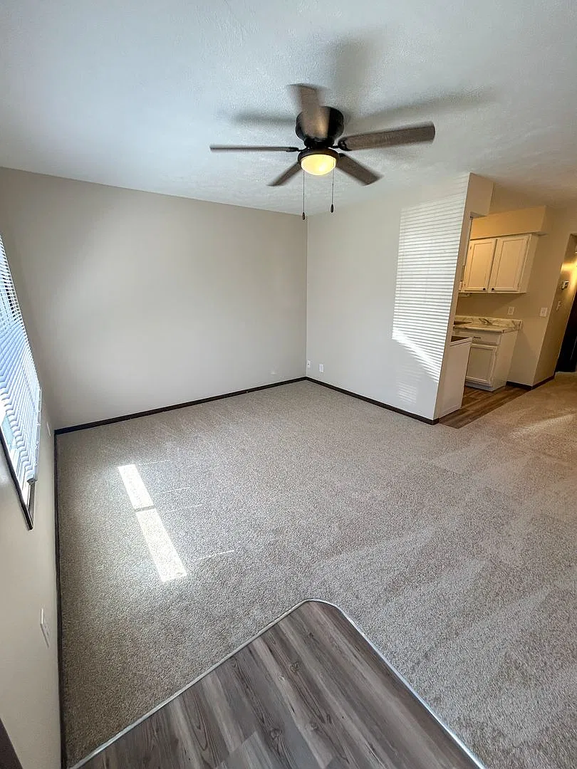 5225 Cleveland Ave — Photo 2