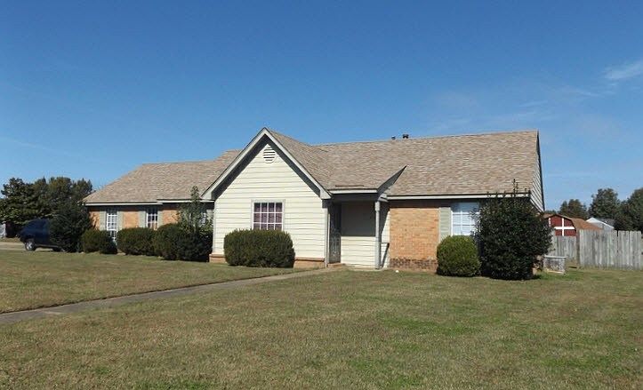 1st image of 2623 Susie Ln