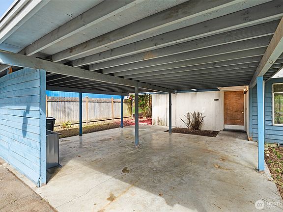 3rd image of 9012 NE 178th Street