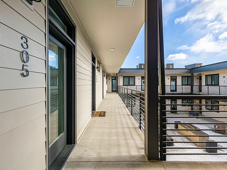 2120 N Downing St #305 — Photo 8
