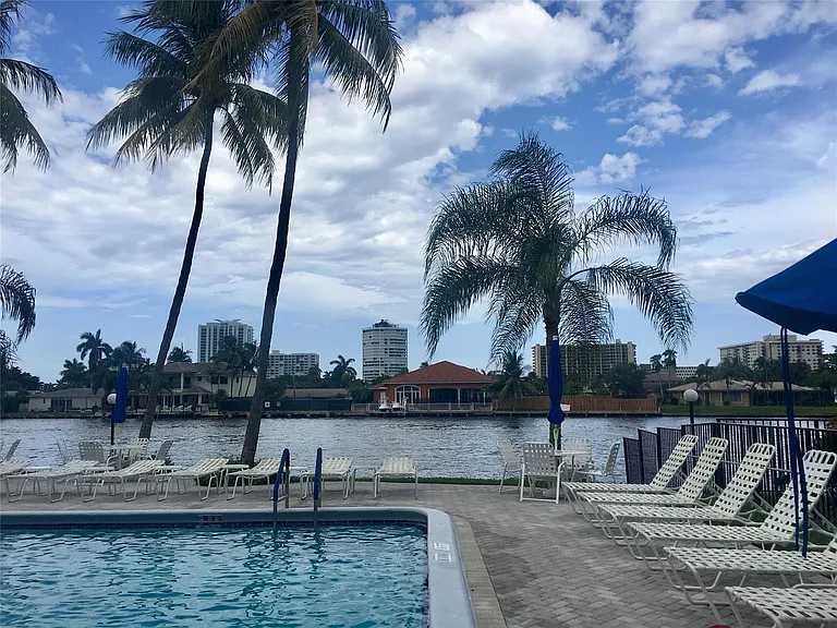 6407 Bay Club Dr #1 — Photo 1