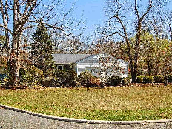 2nd image of 440 S Seaview Ave