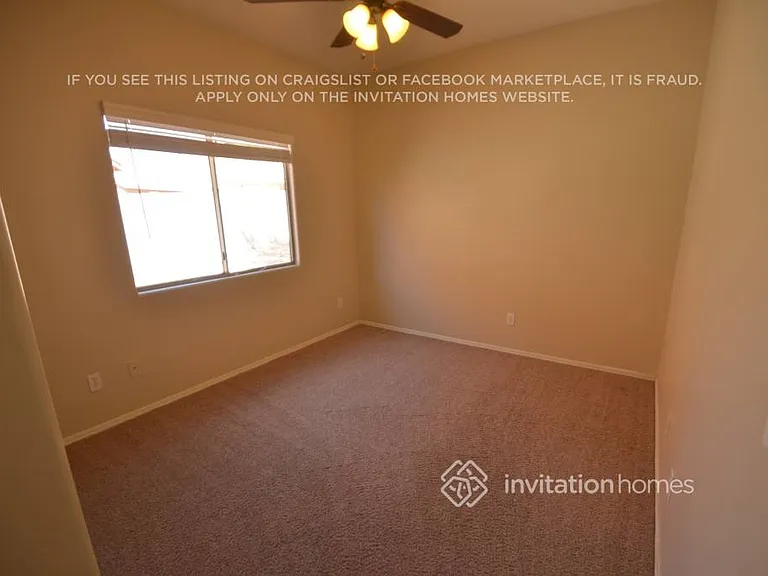 1923 S 80th Dr — Photo 2