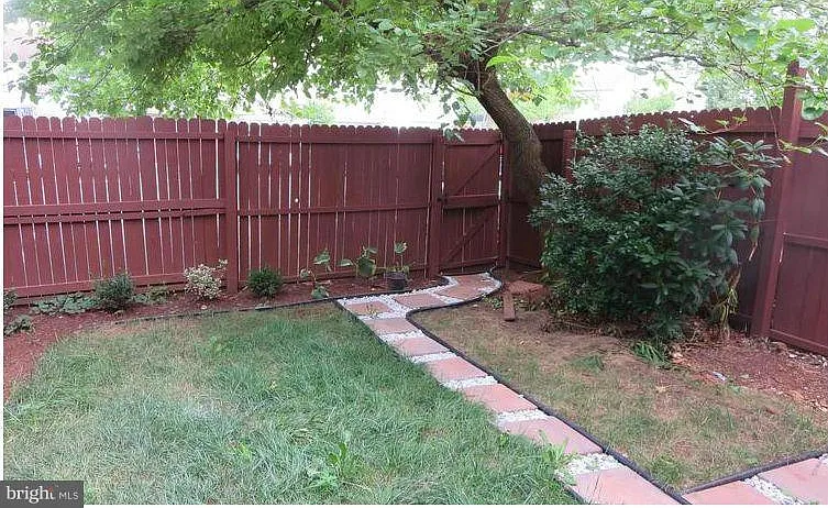 10193 Farragut Ct — Photo 13
