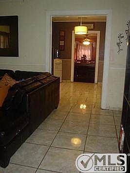 4th image of 1144 Sunnyside Ave
