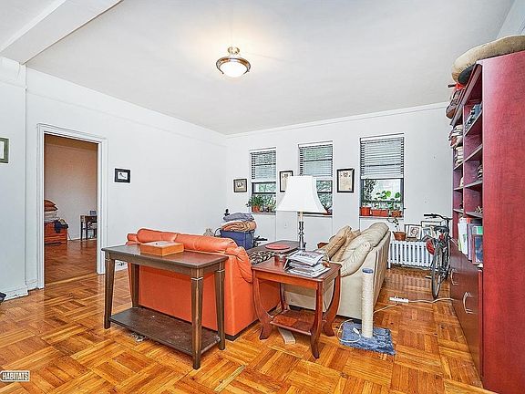 2nd image of 515 W 110th St APT 2g