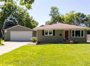 1119 S Schaefer St, Appleton, WI 54915