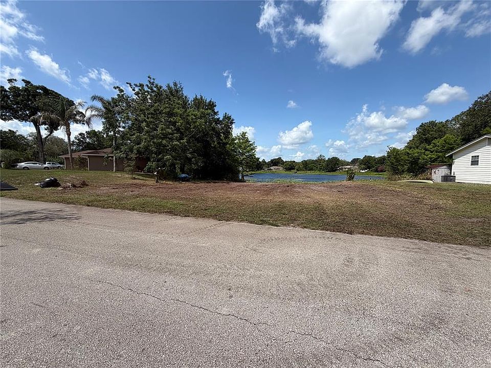 1st image of 257 Lake Ln #2