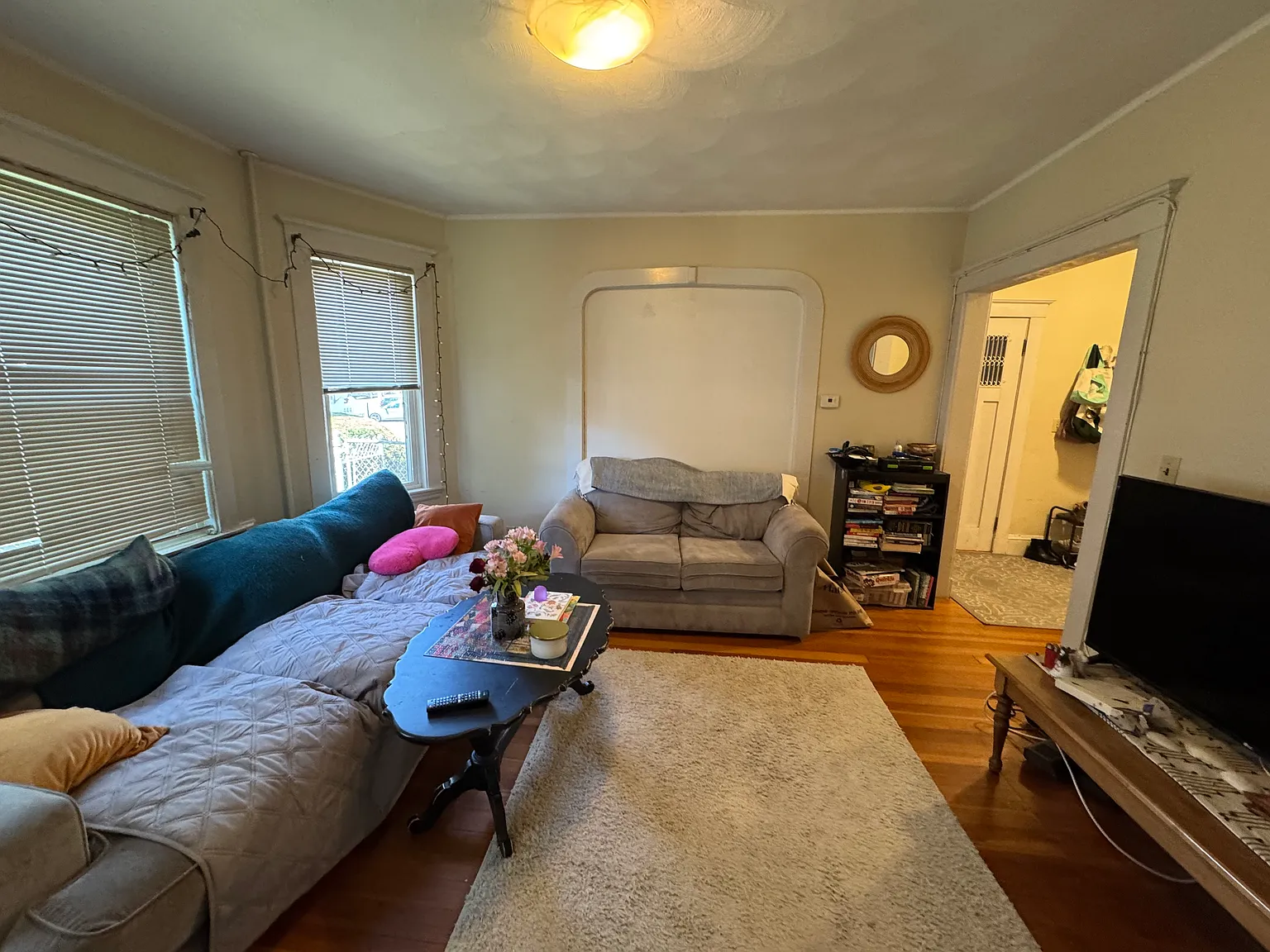 3 bed, 1.0 bath, $2,800 — Photo 2