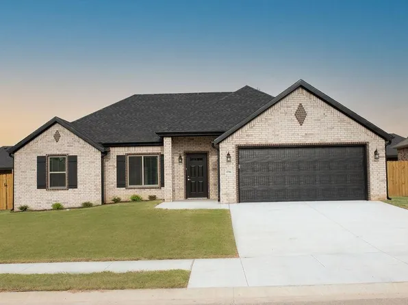 1716 Charismatic Dr, Prairie Grove, AR 72753