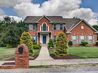 500 Pinoak Dr, Monroeville, PA 15146