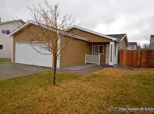 4721 Saddleback Dr, Cheyenne, WY 82001