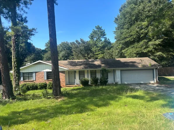 70 Carriage Trce, Stockbridge, GA 30281
