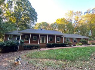 2660 Lansdowne Dr, Winston Salem, NC 27103
