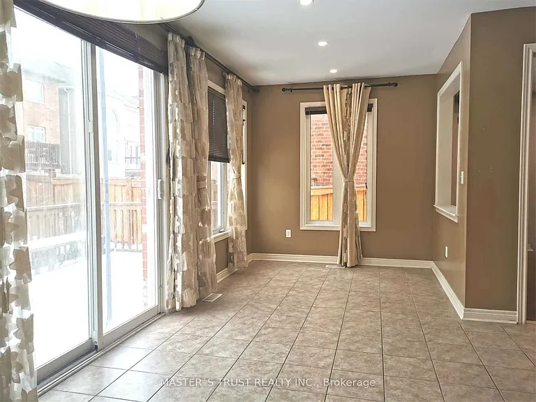 213 River Ridge Blvd — Photo 12