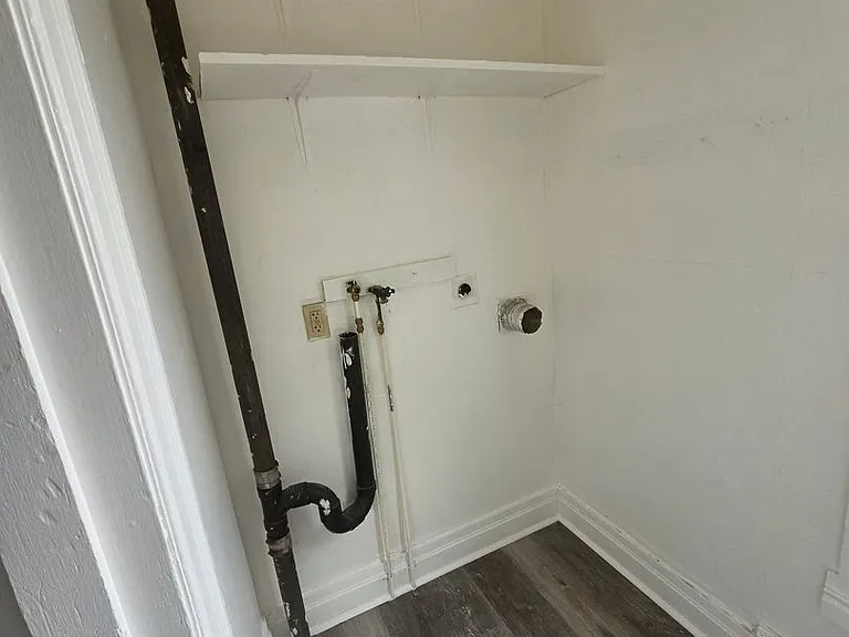 924 W Washington St — Photo 6
