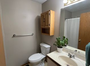 2204 S Holt Ave, Sioux Falls, SD 57103