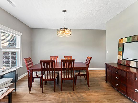 5th image of 425 Crooked Creek Ln