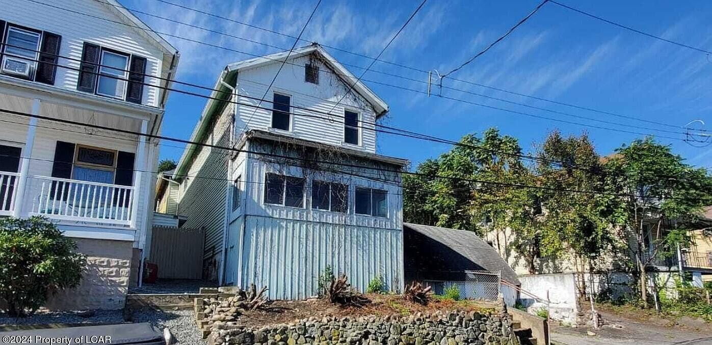 33 Armstrong St, Kingston, PA 18704 MLS 24871 Zillow