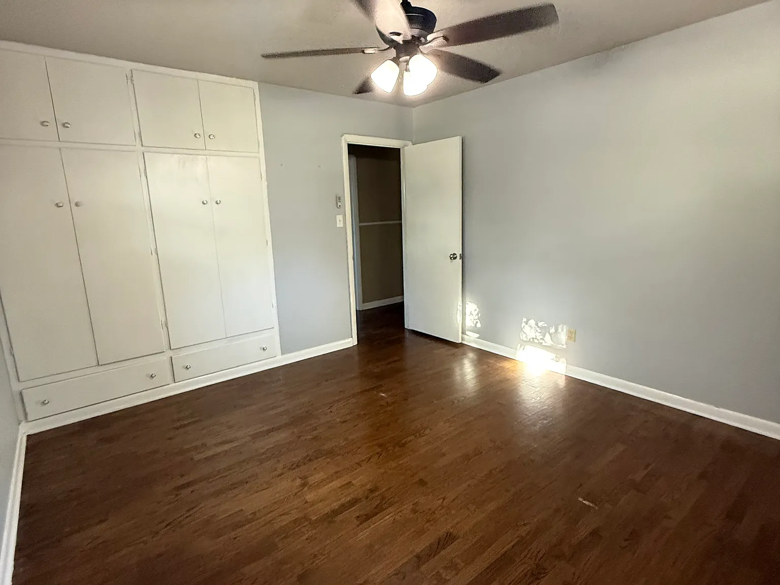 4 bed, 1558 sqft, $2,150 — Photo 2