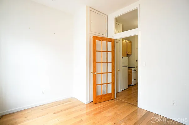 Rented by City Connections Realty | media 24