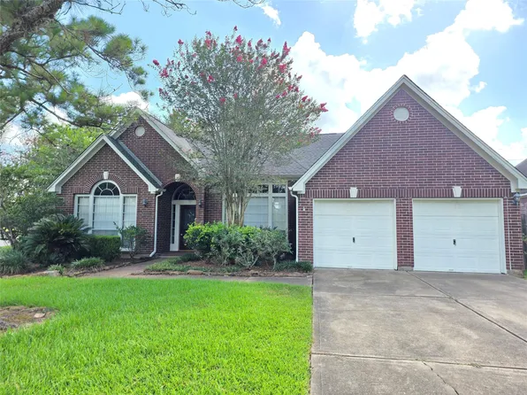 6903 Springcrest Ct, Sugar Land, TX 77479