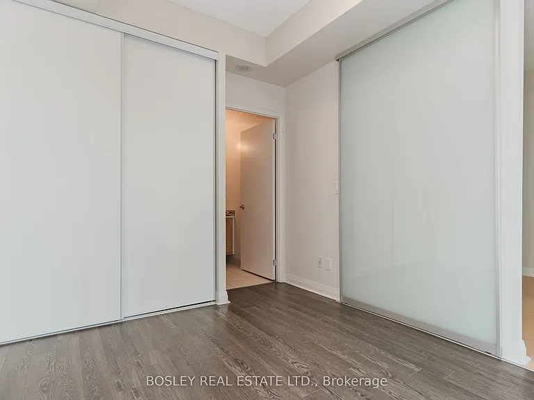 220 Victoria St #803 — Photo 14