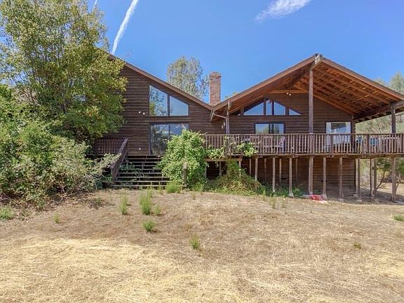 3rd image of 1581 Arroyo Vista Way