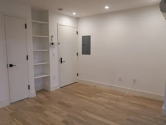 Rented by Nest Seekers International | media 22