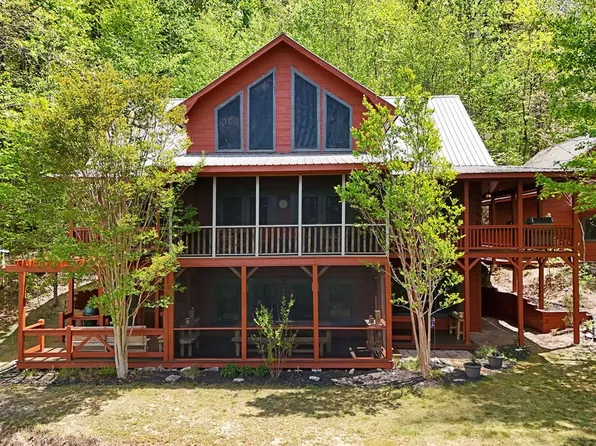 327 Prospectors Pass, Ellijay, GA 30536