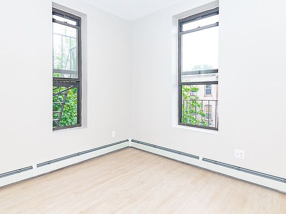 5th image of 654 Putnam Ave #4CFF