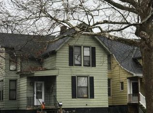 649 5th Ave S, Clinton, IA 52732