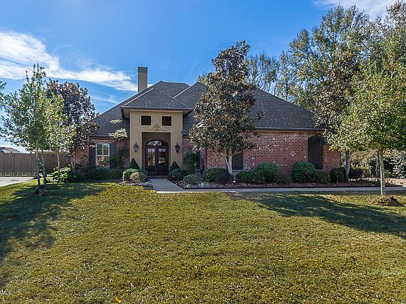 3rd image of 321 Gaslight Ln