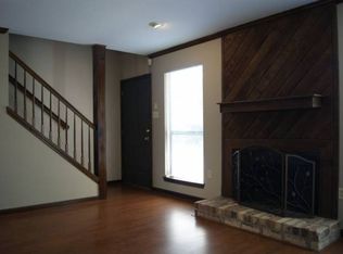 945 Ridgepoint Ct, Baton Rouge, LA 70810