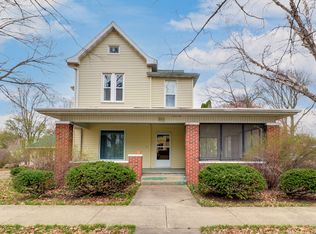 701 W 4th St, Delavan, IL 61734