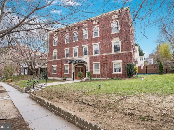 2926 Porter St NW #308, Washington, DC 20008