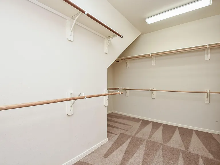 22202 Bent Bridge Ln — Photo 25