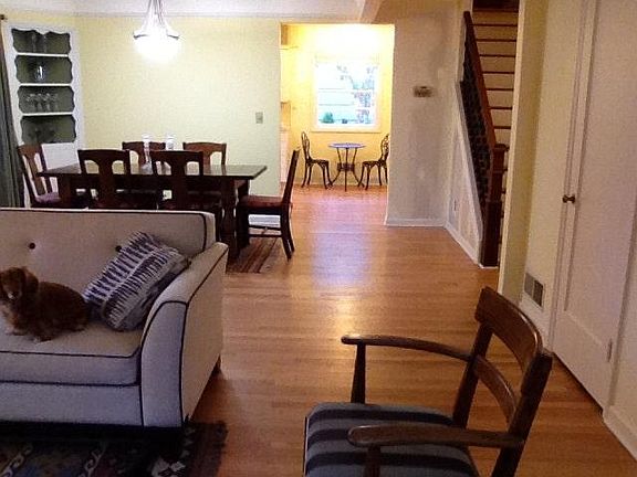 Before the dining room was painted navy