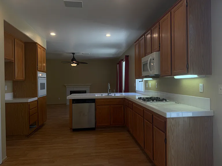 11772 Declaration Dr — Photo 9
